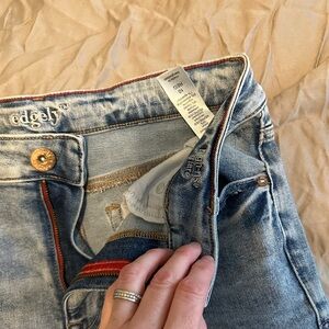 Size 10 edgely flare jeans from maurice’s!